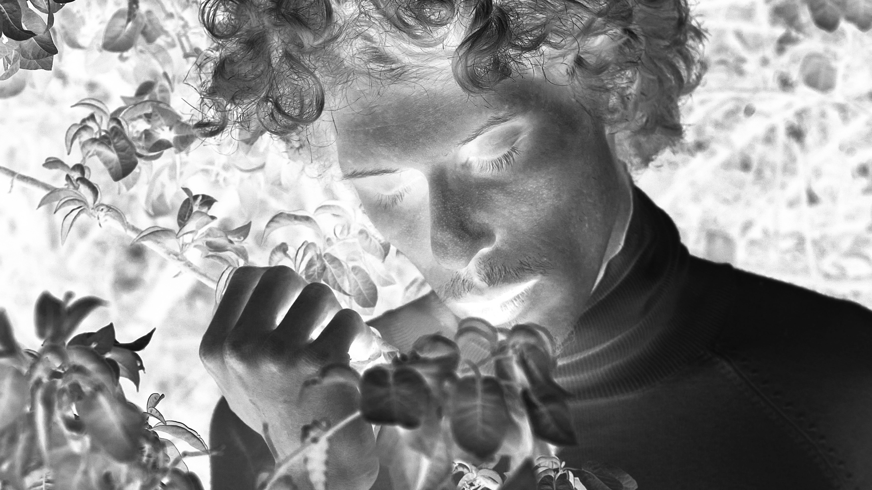 perfume as presence